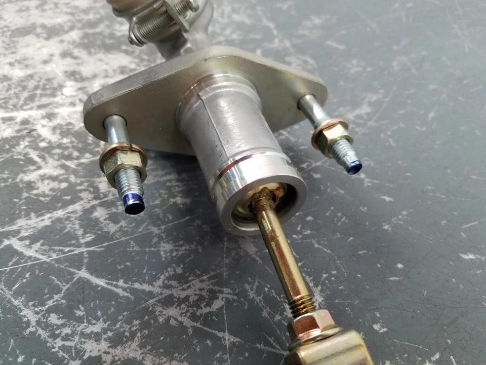 Главный цилиндр сцепления 2004 Honda S2000 AP2 7 000 миль #5288 X2 - Изображение 3 из 4