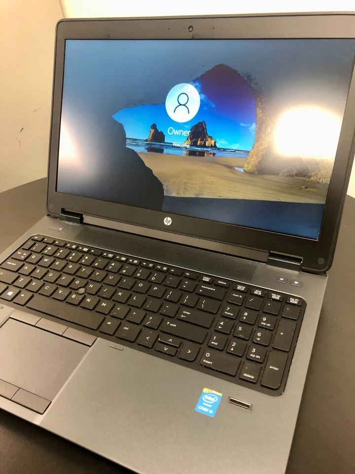 Z Book 15 de Hewlett Packard -- Estación de trabajo móvil portátil pantalla de 15" Foto 2 de 4