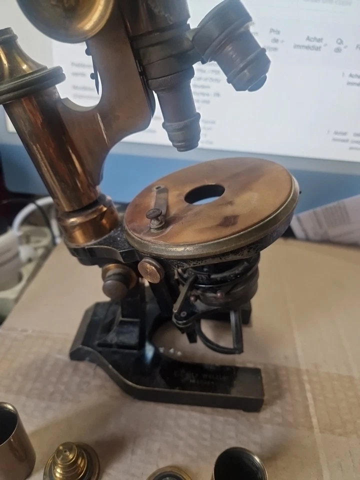 Microscope Leitz  Wetzlar  / 3 objectifs / 1 Oculaire  1920 n° 62084 - Photo 2/4