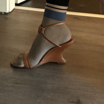 Ferragamo edle Sommersandale Gr. 10,5 / 40,5-41 / Leder mit hellbeigen Nähten