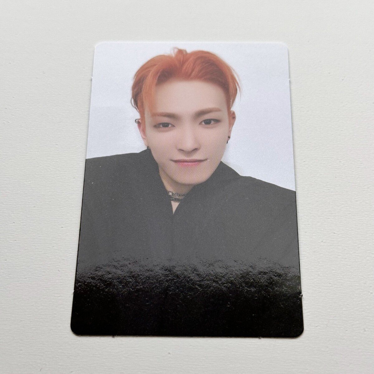 ATEEZ Golden Hour Hello82 Distribution photocard, Hug ver