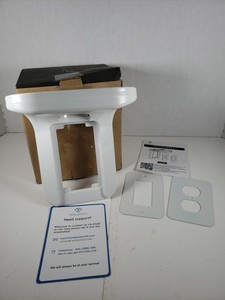 wall outlet bluetooth speaker