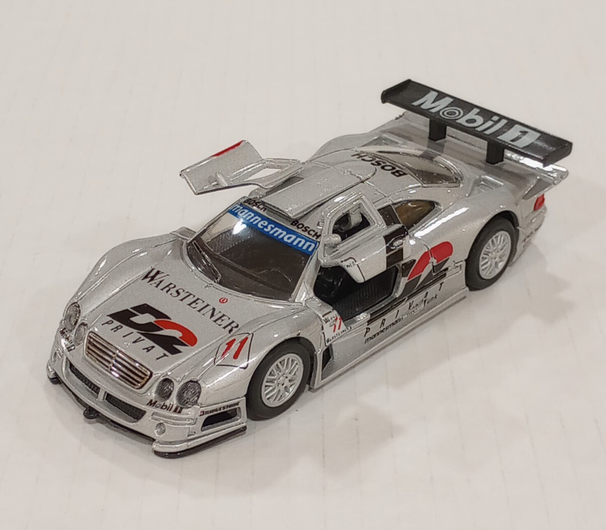 Welly 1/43 Silver Mercedes-Benz CLK-GTR Diecast Model Car, #9746