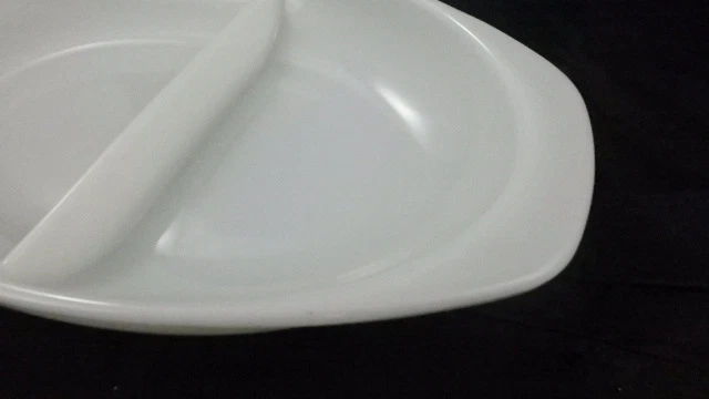 Plat À Casserole Oval Divisé Pyrex Blanc 1063 1 1/2 QT - Photo 2/4