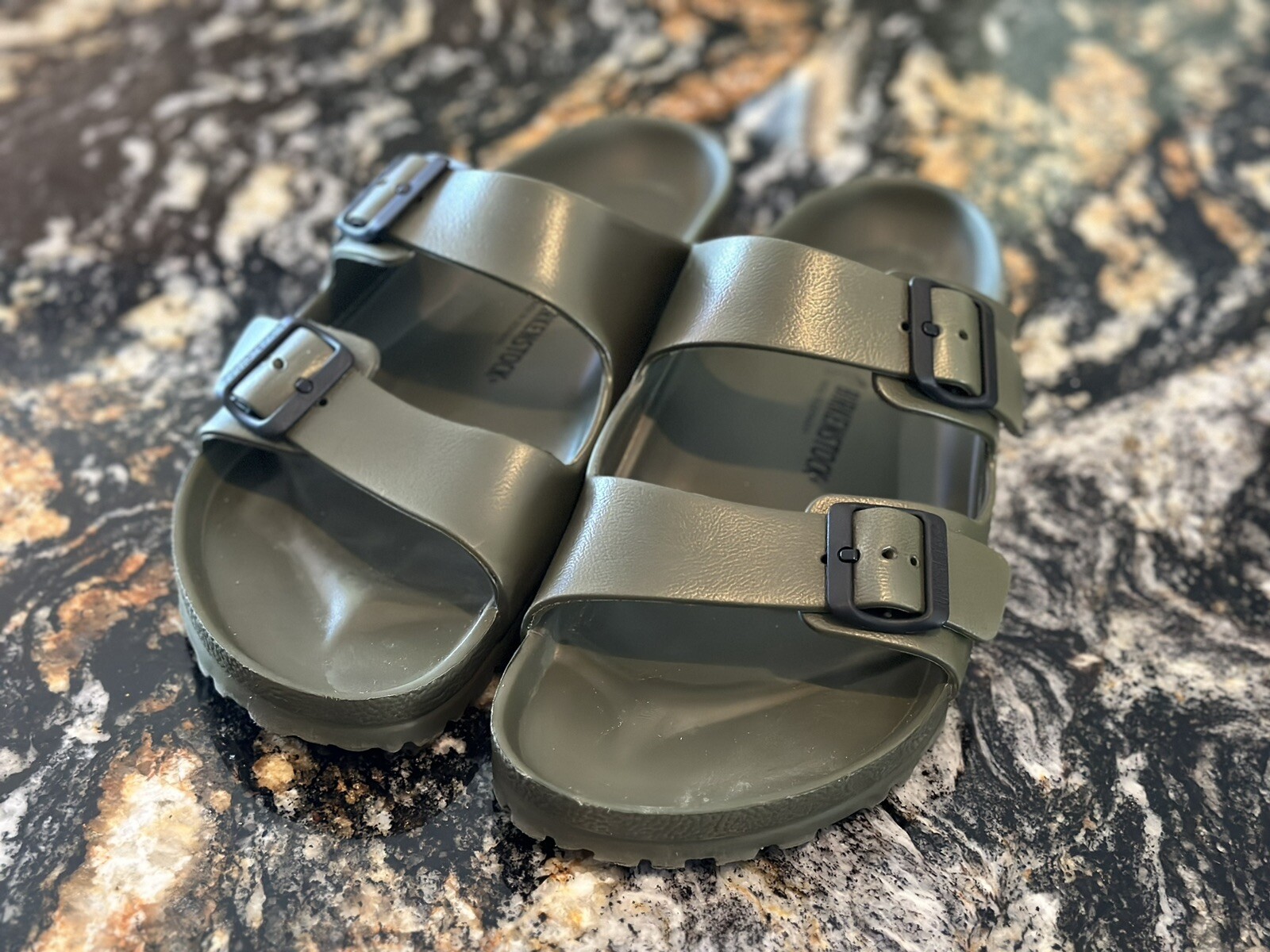 Size 12/EU45 Birkenstock Men's Arizona Essentials Waterproof Sandals-Army  Green | eBay