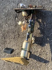 2002-04 Subaru Impreza (2.0L) Fuel Pump Assembly 