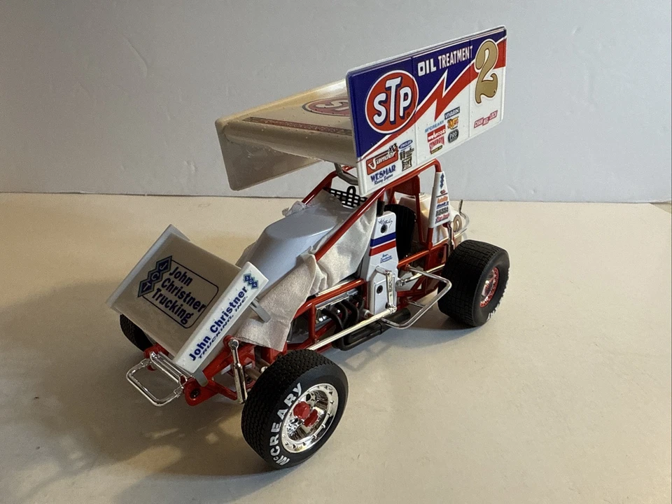 1/18 GMP 1997 #2 Andy Hillenburg STP Sprint Car - Image 3 of 4