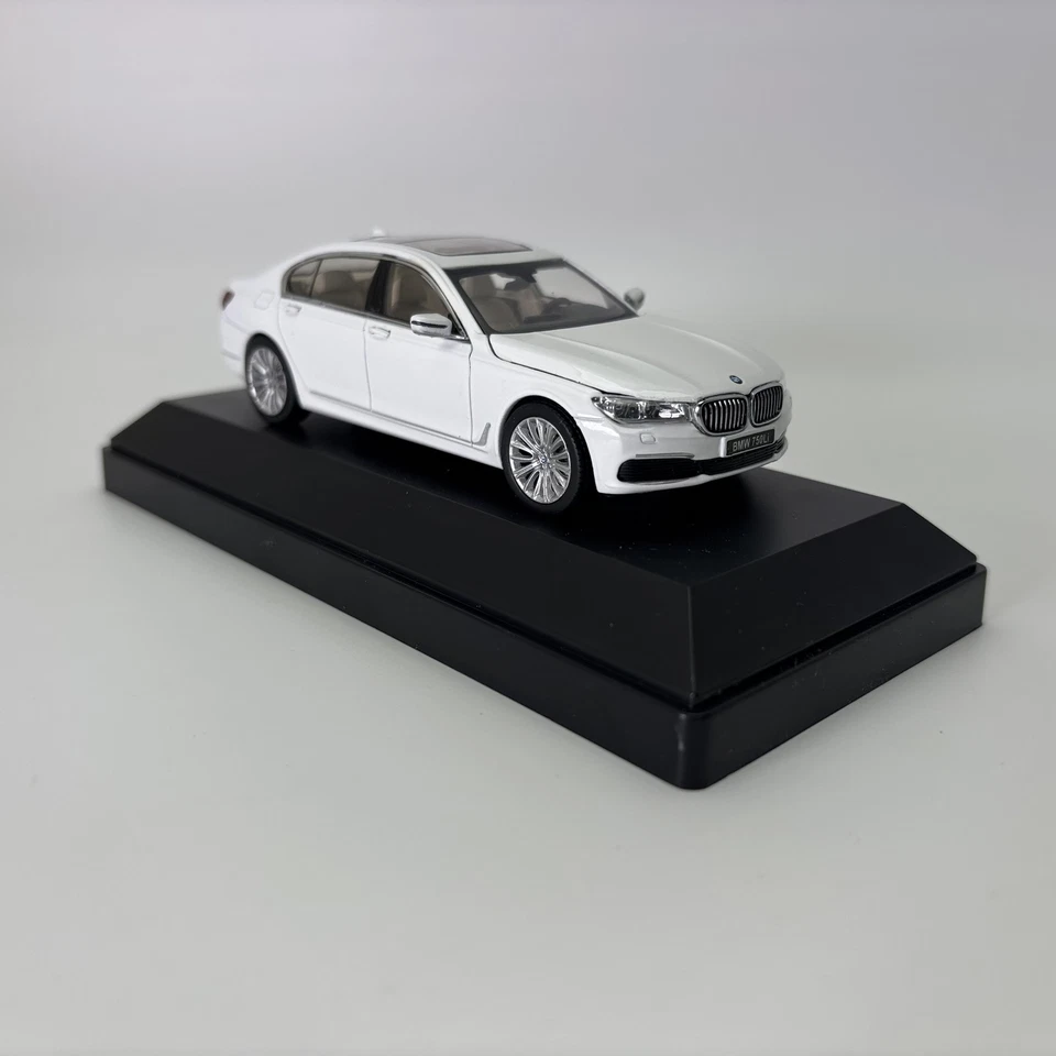 BMW 750Li Serie 7 Original 1:43 Blanco Cuatro Puertas Aleación Top Abierto Modelo Sedán  Foto 4 de 4