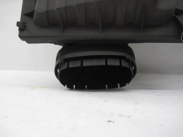 Used Air Cleaner Assembly fits: 2007 Bmw X5 4.8 Grade A Foto 2 de 4