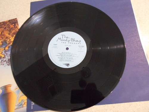 The MOODY BLUES The Present 1983 Gatefold TRL-12902 LP record - Picture 7 of 11