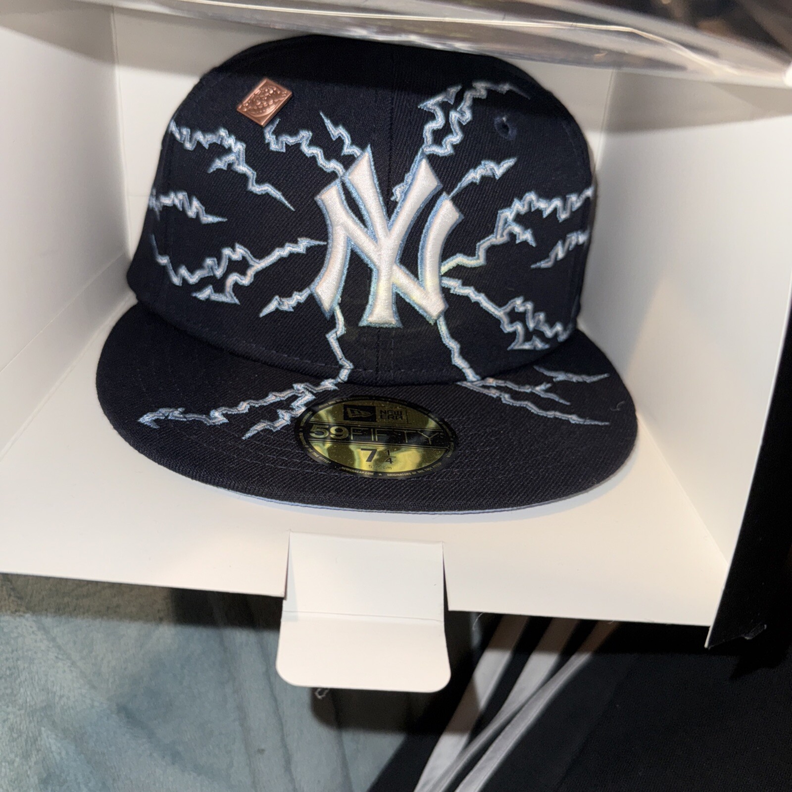 New Era New York Yankees Electrify 59FIFTY Fitted Hat Size 7 1/4