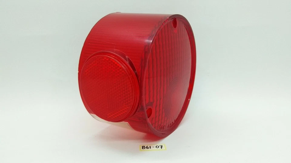 Lente de luz trasera Yamaha RD250 RD350 R5 XS650 XS1 RD125 nueva Foto 3 de 4