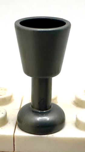LEGO Minifigure Figure Flat Silver Wine Goblet Cup Castle - Picture 1 of 1