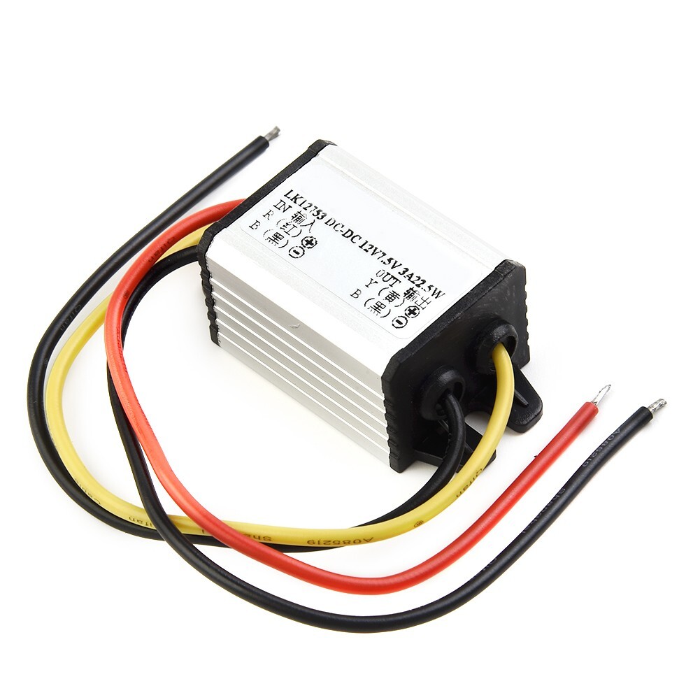 Reliable Car Power Module converting 12 Volts to Different Output Voltages