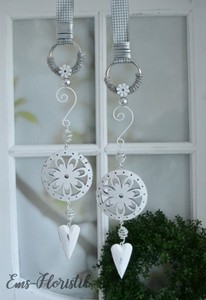 Fensterdeko Fenster Hanger Metall Blute Filigran Mit Herz Hangend Grau Weiss Ebay