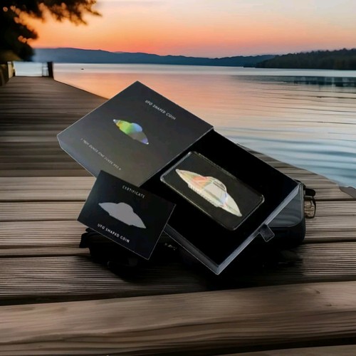 2020 SOLOMON ISLANDS $2 HOLOGRAPHIC **UFO SHAPE** 1 OZ .999 SILVER COIN