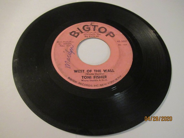 Toni Fisher West Of The Wall