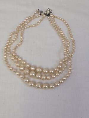 Vintage Classic Triple Strand graduated Faux Ivory Pearl Necklace ...
