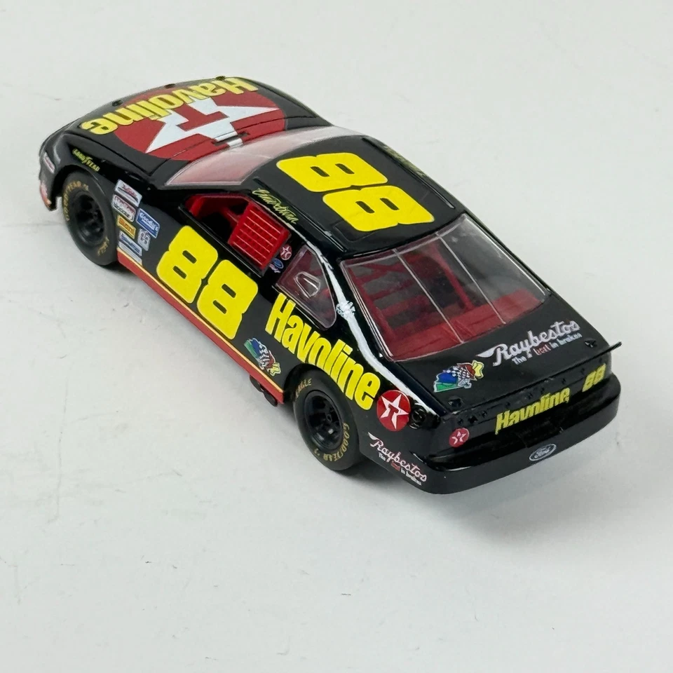 Texaco Havoline NASCAR 88 Ernie Irvan 1995 Racing Champions Diecast Bank - Image 4 of 4