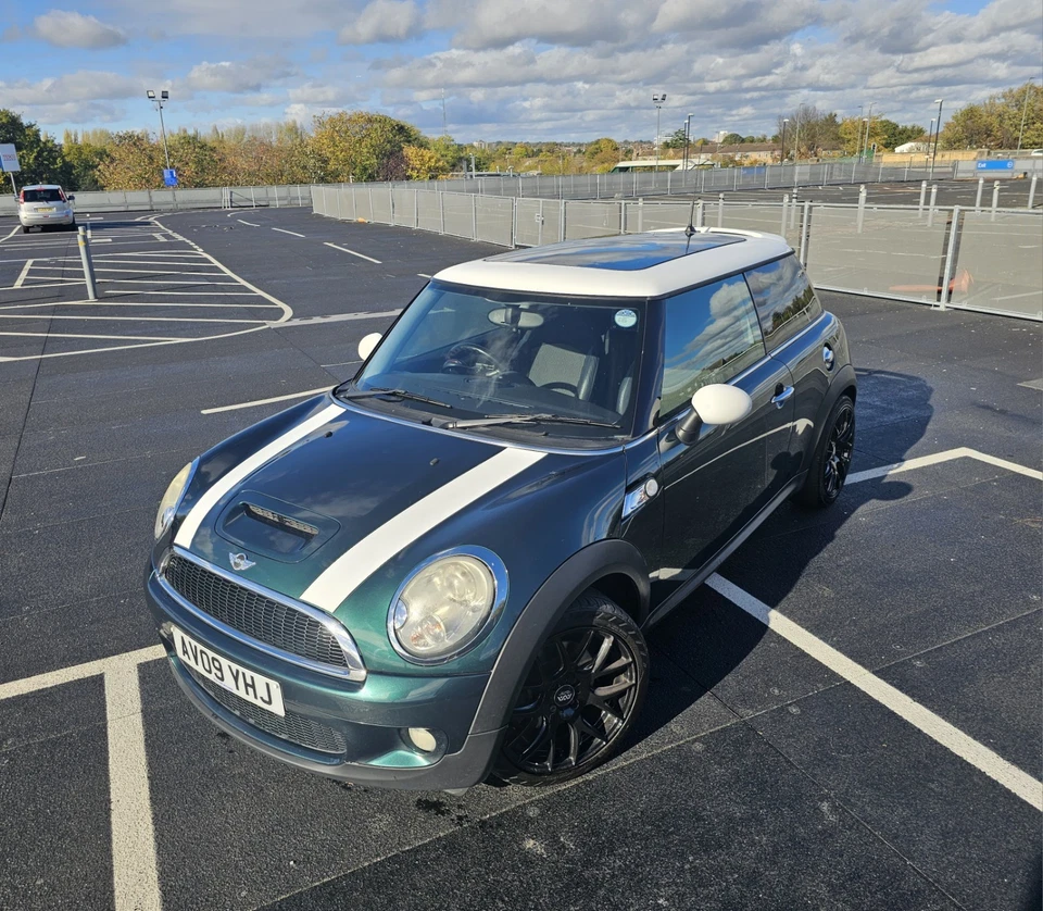 Mini Cooper S, British Racing Green, White Roof with Panoramic Sunroof - Image 2 of 4