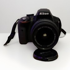 Nikon D3300 AF-S DX 18-55mm F3.5-5.6G VR II Lens Kit