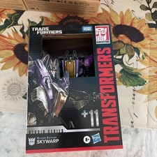 Transformers Studio Series Voyager War for Cybertron Skywarp 6.5  Action Figure