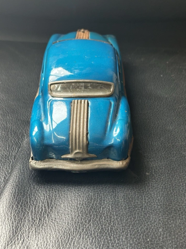 Coche de juguete japonés de hojalata vintage de los años 50 - sedán azul - estilo fricción Foto 4 de 4