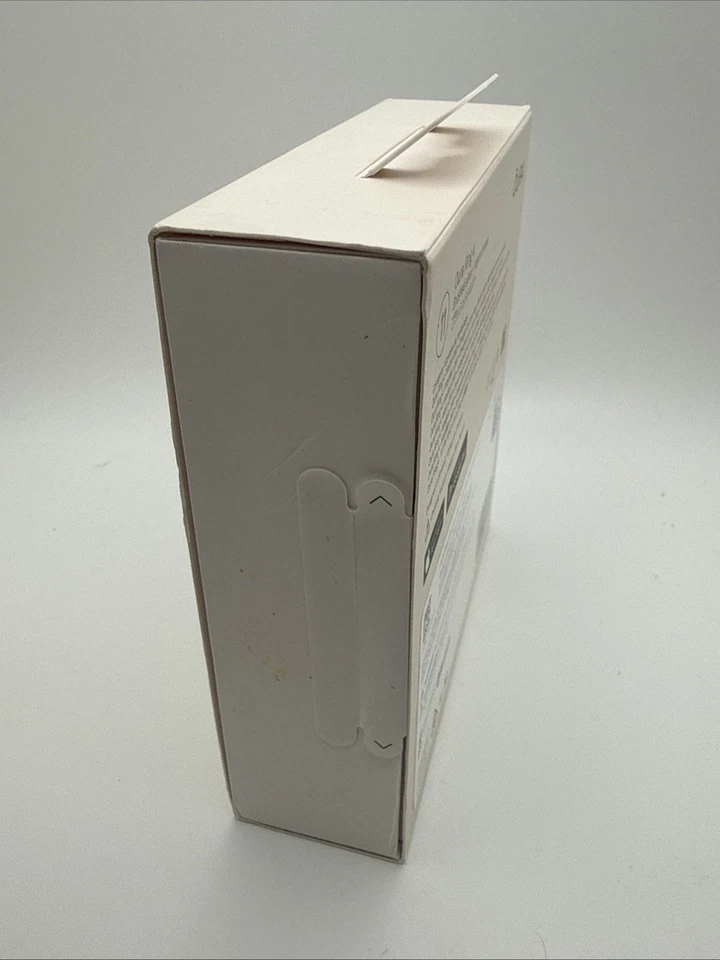 NEW SEALED - Oura ring gen 4 -Size 11- Brushed Silver - Image 4 of 4