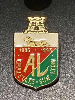 Pin s Tourisme Ville De Chazelles / Lyon 100 Ans Signé Doré Or Fin 24 C