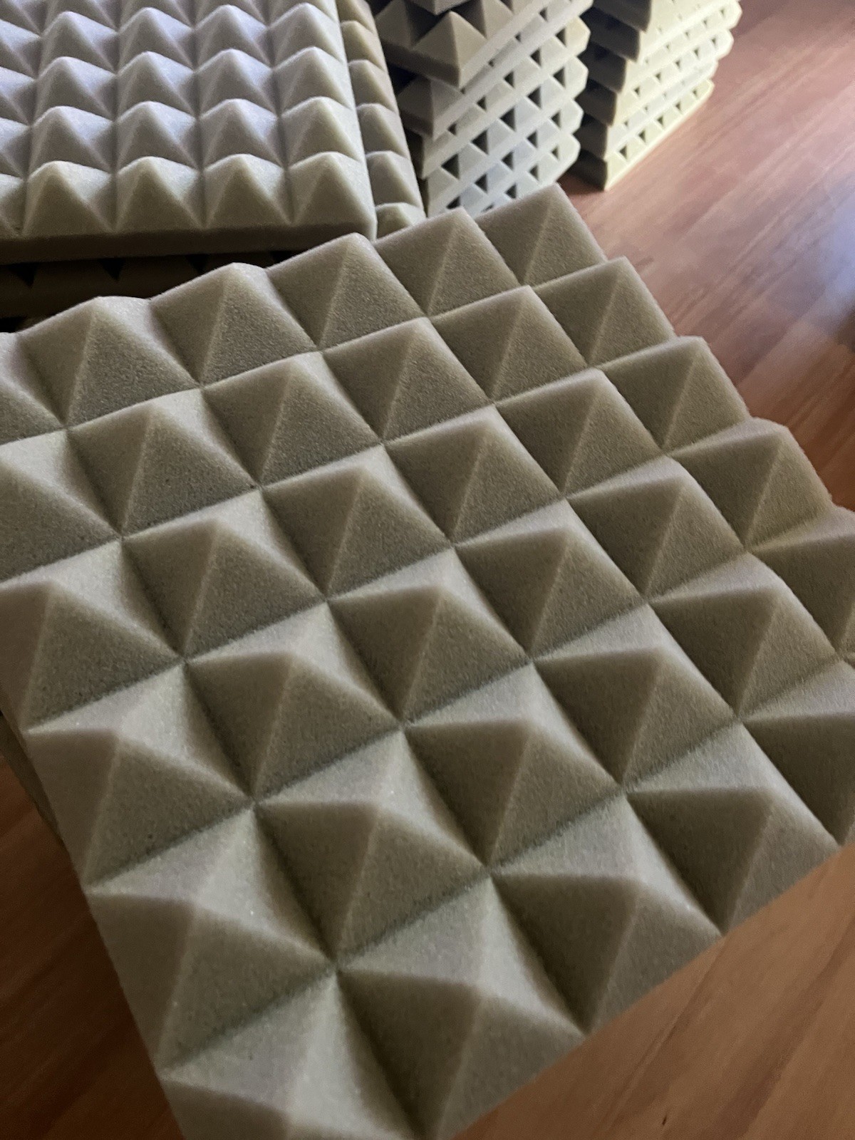 44 Pack Pyramid Foam Panels Sound Proofing Studio Acoustics & Stickers