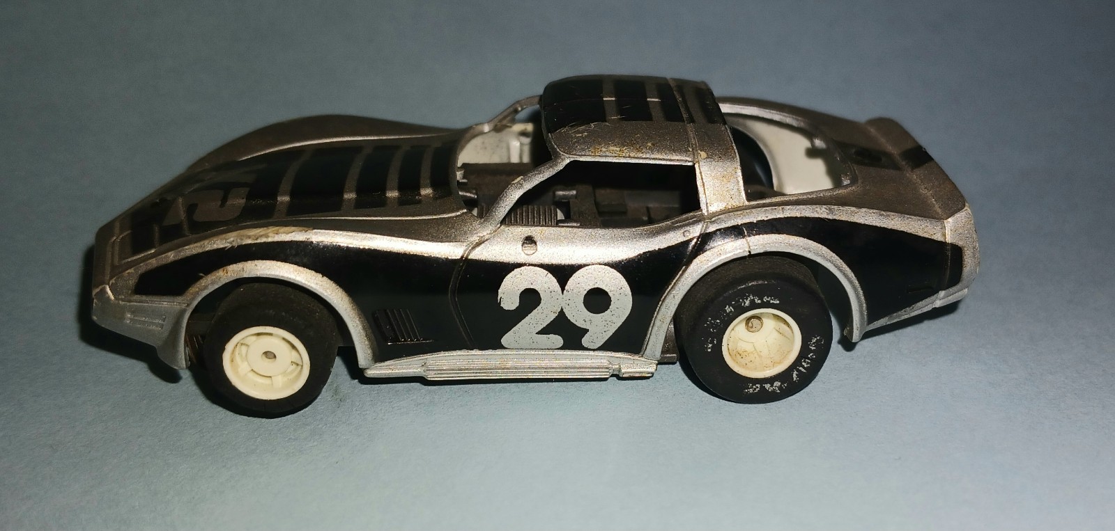 Vintage 1:64 Tyco HO Scale Chevrolet Corvette Slot Car Racer #29 X2 Works Great  