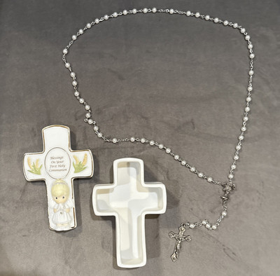 Precious Moments Blessings On Your First Holy Communion Ceramic Box & Rosary