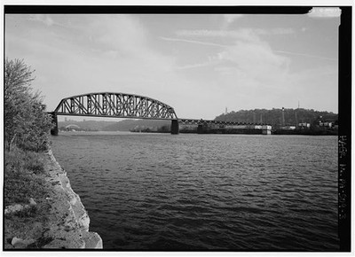3. View of bank channel span, looking due south from east bank of Ohio River. -