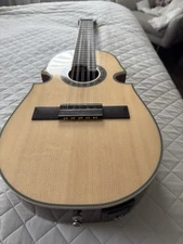 OSCAR SCHMIDT CUATRO, SOLID SPRUCE/SAPELE, BARCUS BERRY LX4, NATURAL W/ BAG