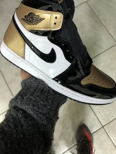 air jordan gold toe