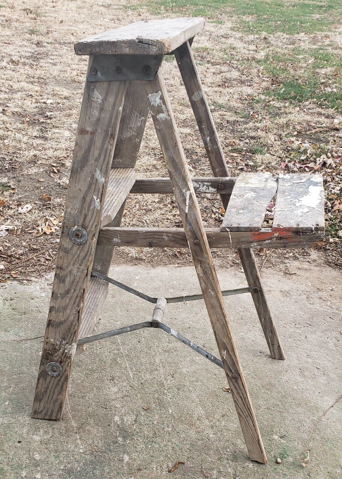 Vintage Wooden  Folding 2-Step Ladder Stool . Nice  original Patina! 2 '6" decor