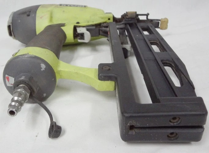 Used Ryobi YG250FS 16 / 1.6mm Gauge 2 1/2" Pneumatic Finish Nailer Nail Gun! - Image 3 of 4