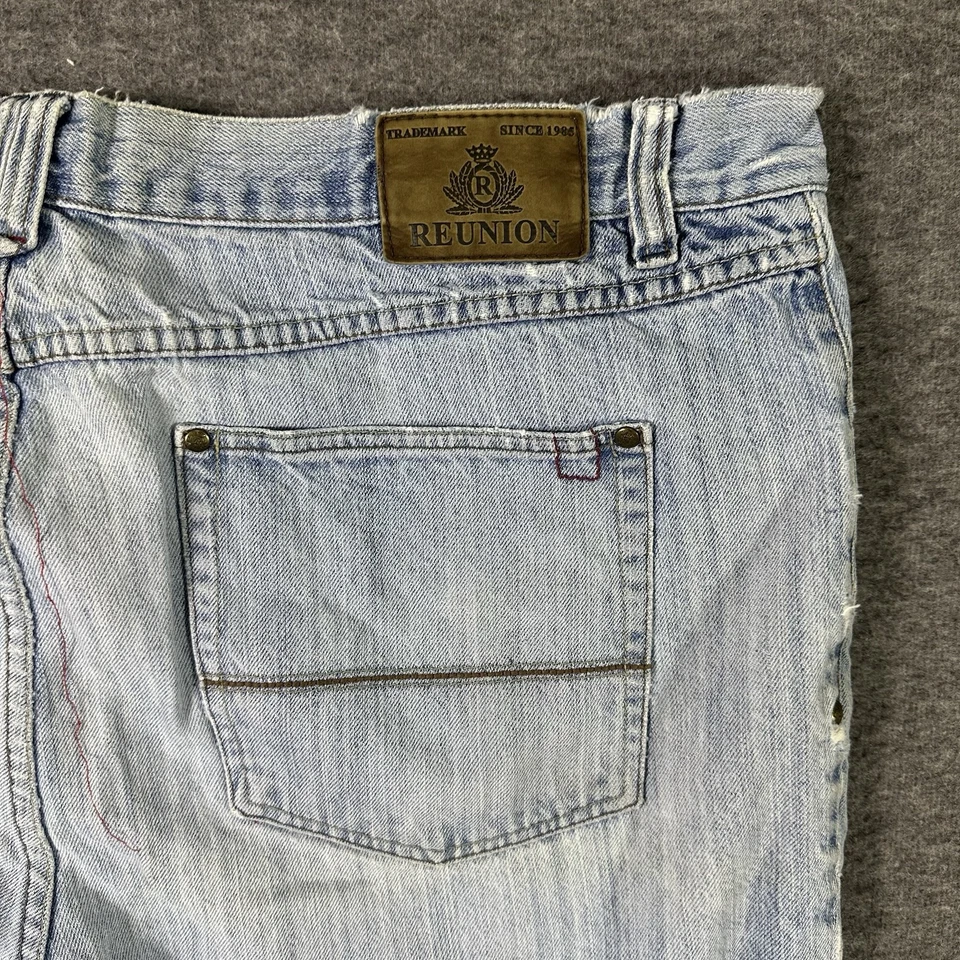 Reunion Jean Shorts Men’s Size 42 Blue Light Wash Vintage Y2K Baggy Streetwear - Image 3 of 4