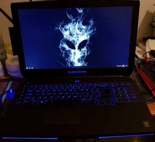 Ordinateur portable de jeu Alienware 17 R2 Nvidia GTX 980M i7 4710HQ 8 Go RAM 1 To (LIRE DESC) - Photo 1/5