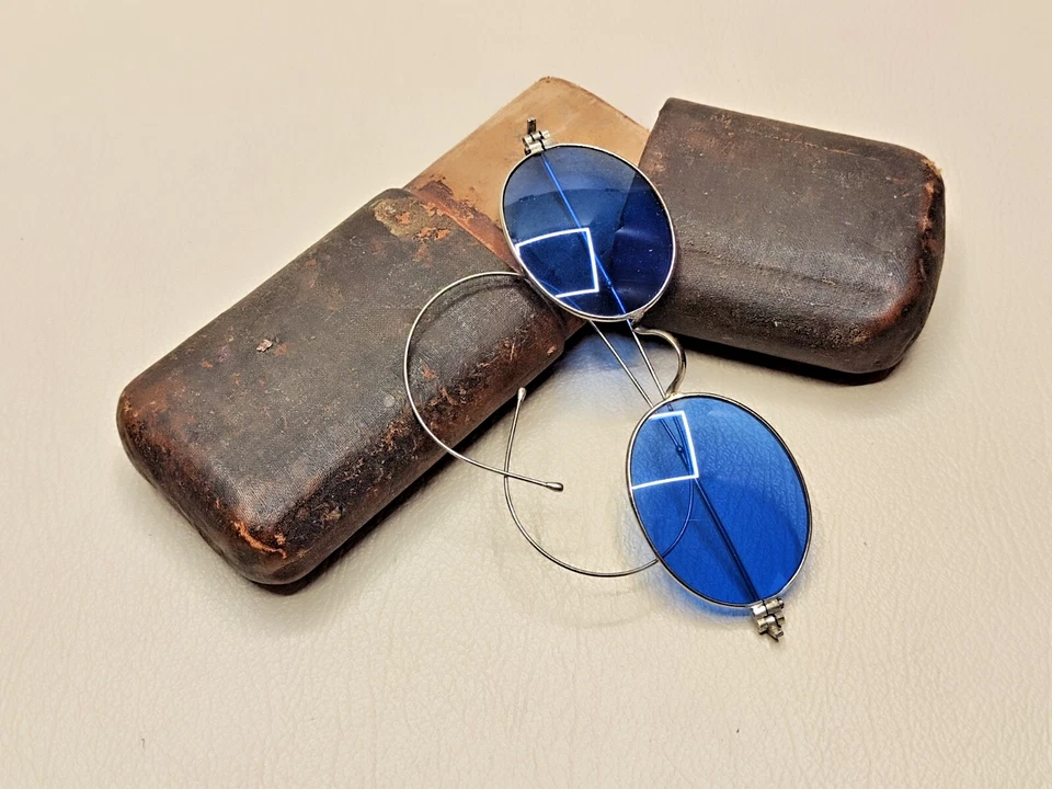 GAFAS DE SOL AZULES ANTIGUAS MARCO DE ALAMBRE FINALES DEL SIGLO XIX Foto 3 de 4