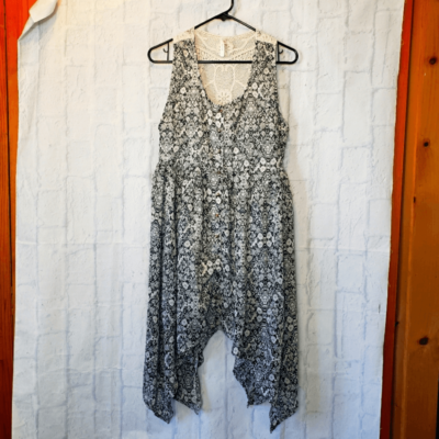 white christmas dresses CEDAR HAND CROCHET DRESS main image 0