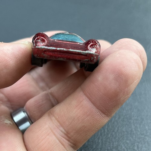 LOLA GT70 - Red wBlack Int 1969 Original Hot Wheels Redlines - Picture 12 of 15