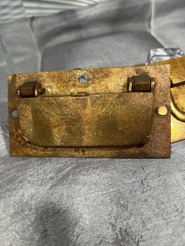 PIEZAS ANTIGUAS PAR DE MANIJAS DE CAJÓN DE LATÓN MUY PESADAS -2 X 4" - Imagen 3 de 3