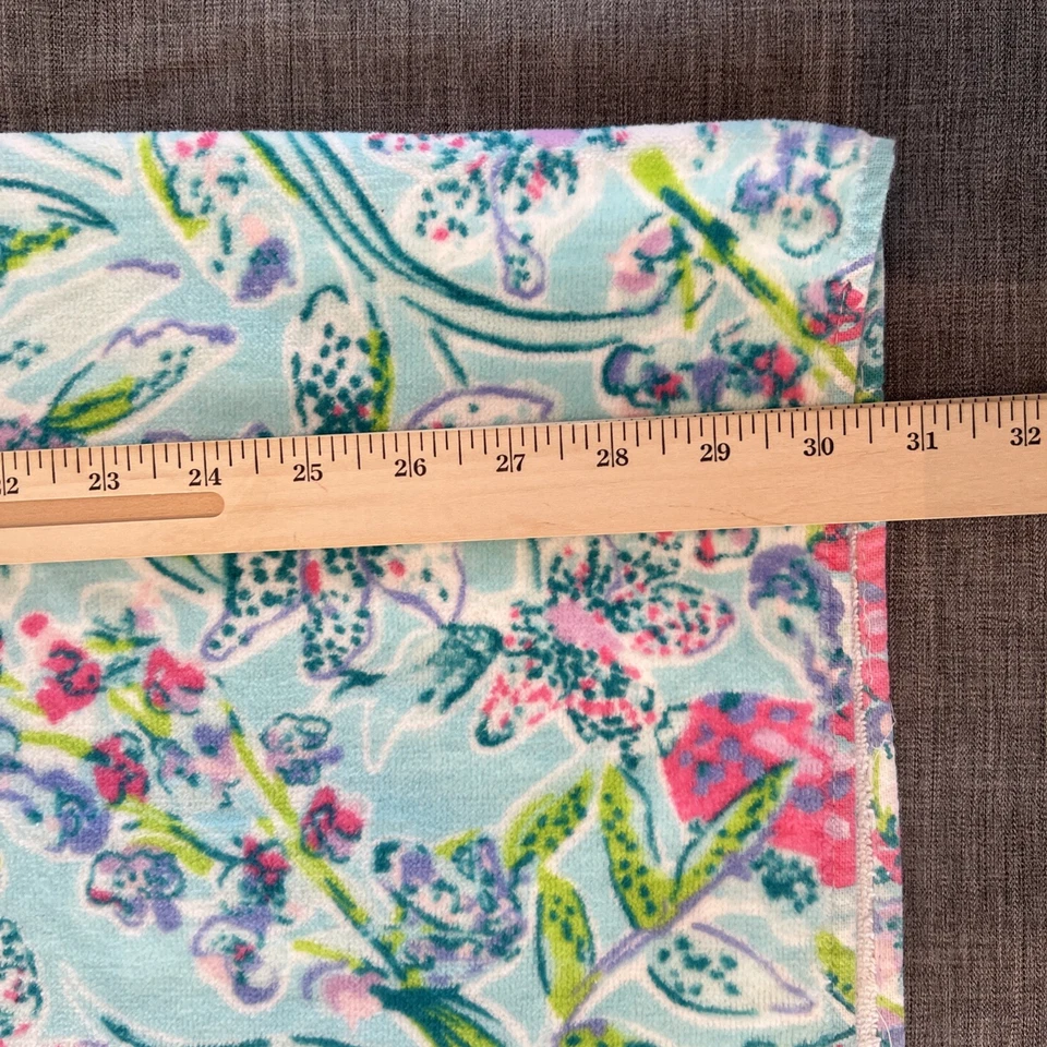 Lilly Pulitzer Chic Cotton Terry Beach Pool Towel Pink Blue Shell Of A Party - Image 2 of 4