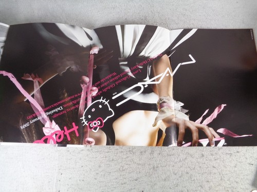 Love Fashion Photography Magazine Issue 1 2009 Hello Kitty MAC Poster Beth Ditto - Picture 13 of 13