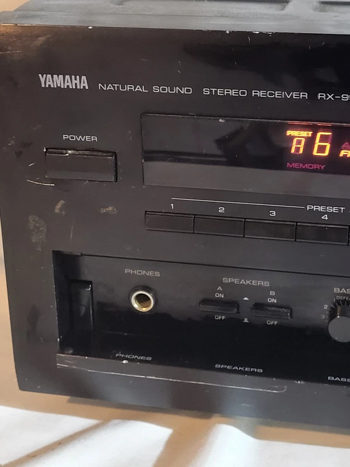 Amplificador receptor estéreo de sonido natural Yamaha RX-950 solo para piezas Foto 2 de 4