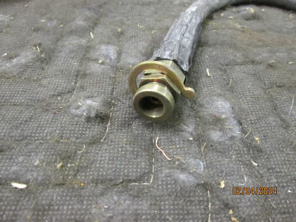 Manguera de freno delantera EIS SP4431 Chevrolet G10 G20 Van GMC G15 G1500 1968-1970 Foto 4 de 4