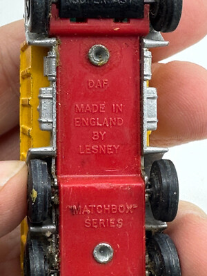 MATCHBOX series LESNEY Lot de 4 voitures N° 47 42 19 12 , made in England