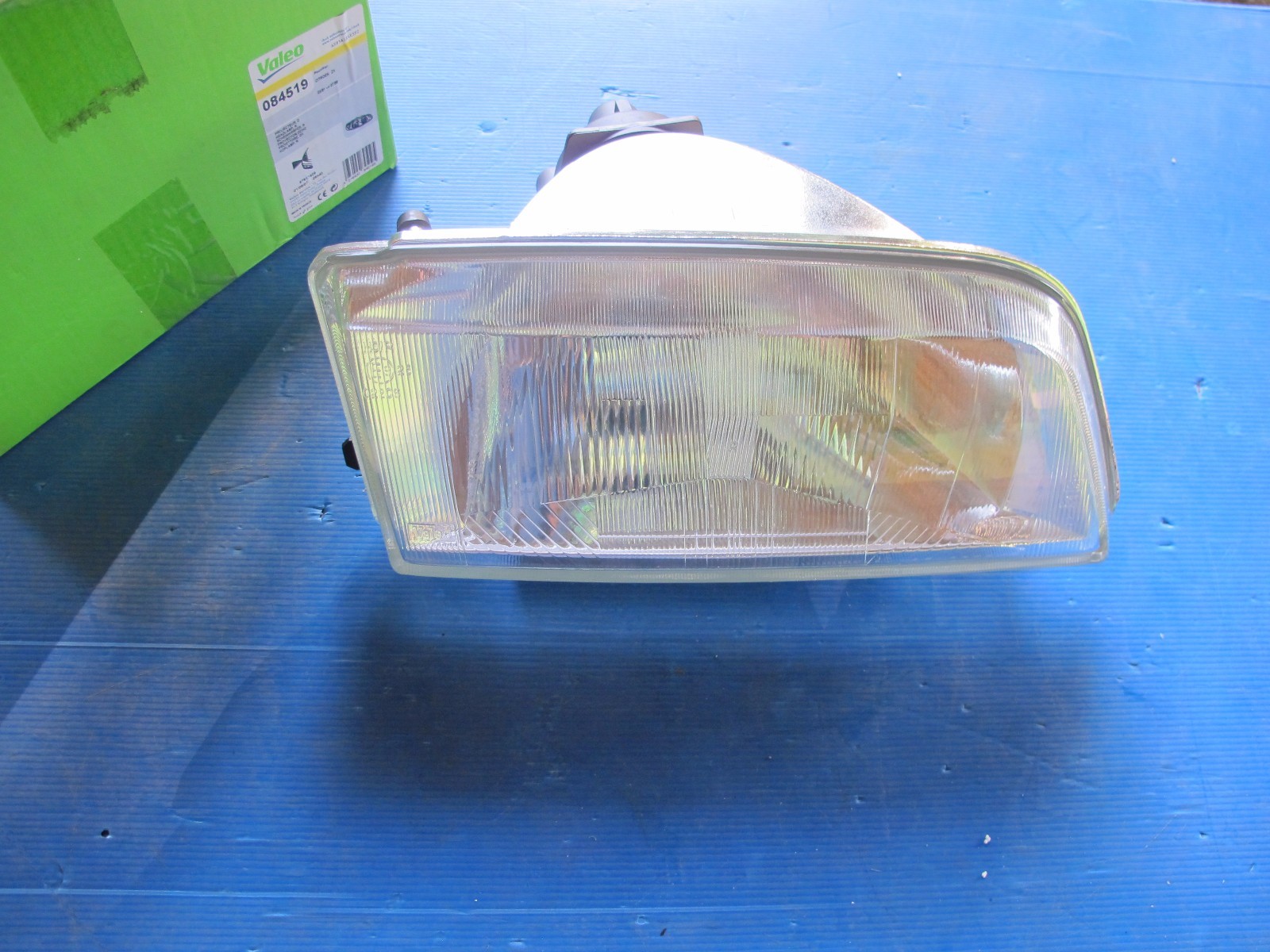 Optique de phare droit Valeo pour Citroën ZX 084519 pour rouler la nuit en sécurité