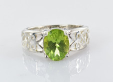Oval Peridot Celtic Ring in Sterling Silver Size 6